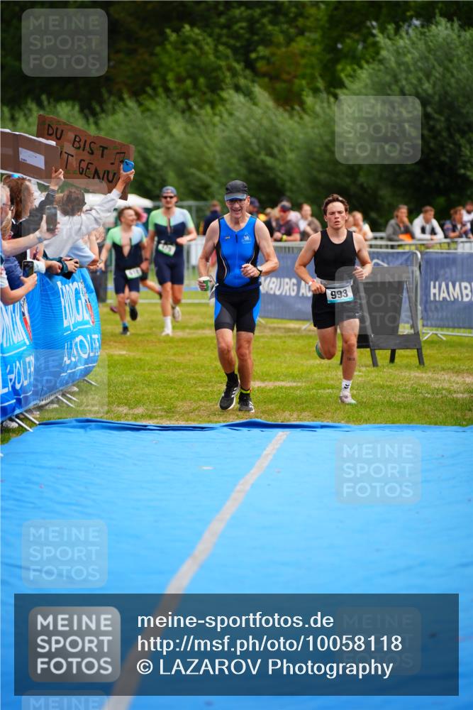 30.08.2026 - Elbe Triathlon Hamburg LAZAROV Photography http://msf.ph/oto/10058118 30.08.2026 11:25:13 Ziel 475, 618, 783, 993 meine-sportfotos.de