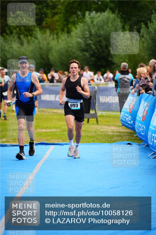 30.08.2026 - Elbe Triathlon Hamburg LAZAROV Photography http://msf.ph/oto/10058126 30.08.2026 11:25:15 Ziel 475, 618, 783, 993 meine-sportfotos.de