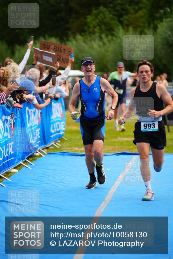 30.08.2026 - Elbe Triathlon Hamburg LAZAROV Photography http://msf.ph/oto/10058130 30.08.2026 11:25:16 Ziel 475, 618, 783, 993 meine-sportfotos.de