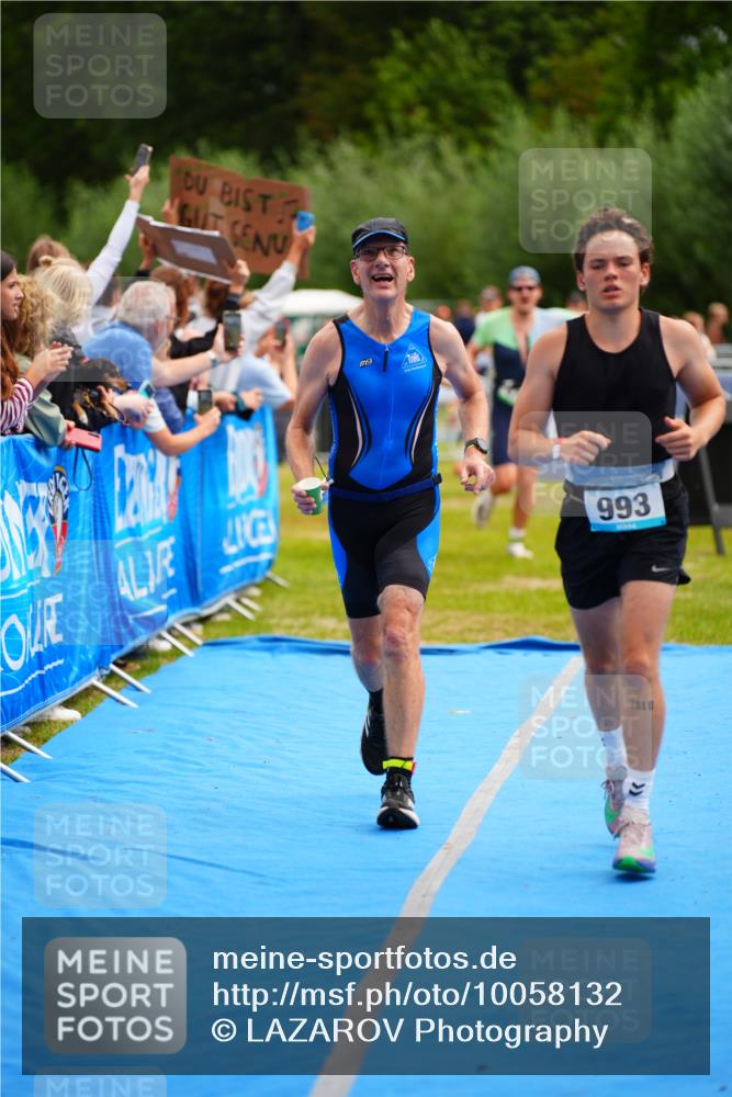 30.08.2026 - Elbe Triathlon Hamburg LAZAROV Photography http://msf.ph/oto/10058132 30.08.2026 11:25:16 Ziel 475, 618, 783, 993 meine-sportfotos.de
