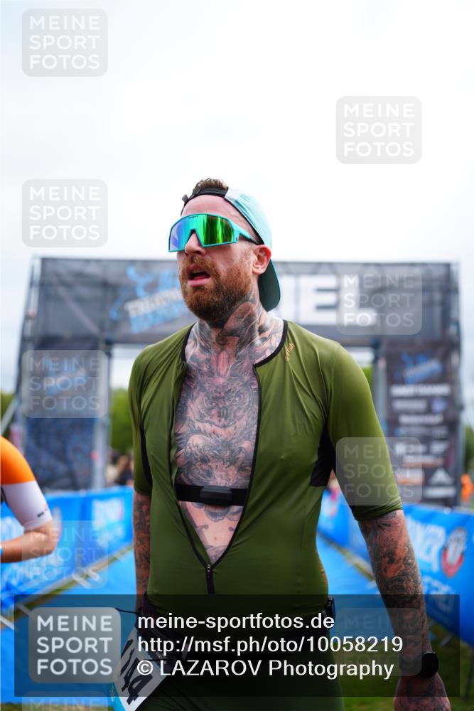 30.08.2026 - Elbe Triathlon Hamburg LAZAROV Photography http://msf.ph/oto/10058219 30.08.2026 11:26:01 Ziel 602, 1176, 1219 meine-sportfotos.de