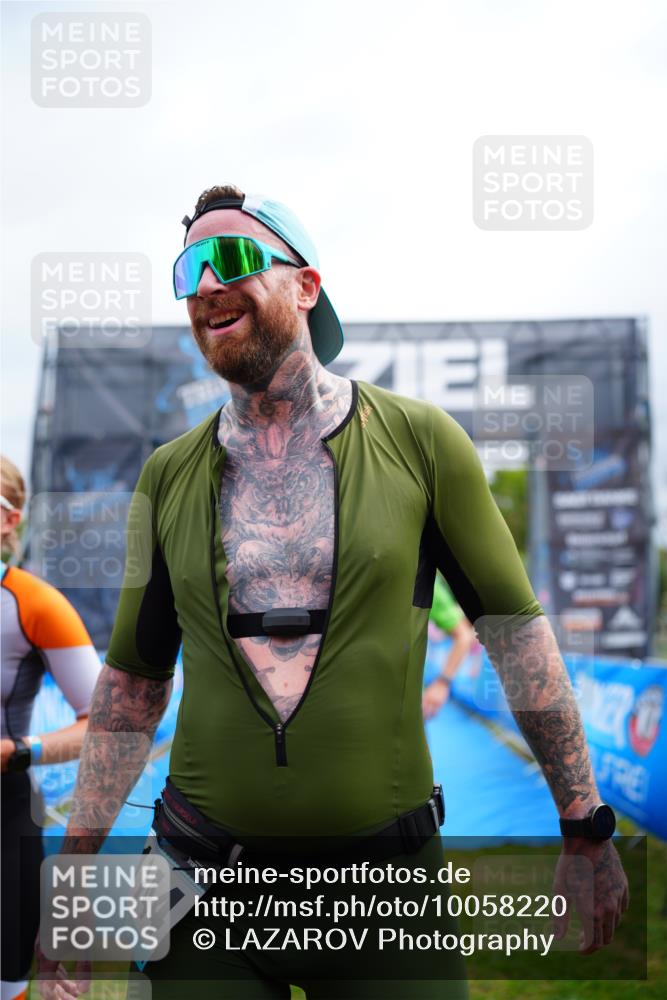30.08.2026 - Elbe Triathlon Hamburg LAZAROV Photography http://msf.ph/oto/10058220 30.08.2026 11:26:01 Ziel 602, 1176, 1219 meine-sportfotos.de