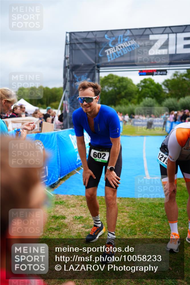 30.08.2026 - Elbe Triathlon Hamburg LAZAROV Photography http://msf.ph/oto/10058233 30.08.2026 11:26:10 Ziel 1292 meine-sportfotos.de