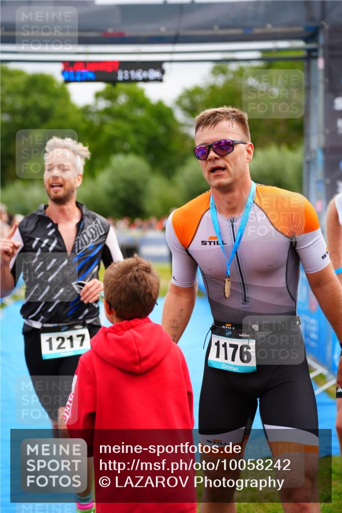 30.08.2026 - Elbe Triathlon Hamburg LAZAROV Photography http://msf.ph/oto/10058242 30.08.2026 11:26:25 Ziel 514, 1079, 1198, 1217 meine-sportfotos.de