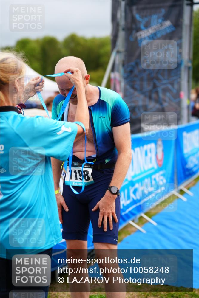 30.08.2026 - Elbe Triathlon Hamburg LAZAROV Photography http://msf.ph/oto/10058248 30.08.2026 11:26:27 Ziel 457, 514, 1079, 1217, 1249 meine-sportfotos.de