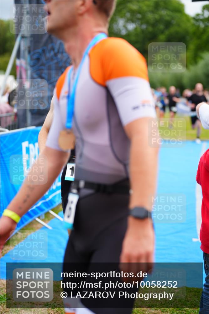 30.08.2026 - Elbe Triathlon Hamburg LAZAROV Photography http://msf.ph/oto/10058252 30.08.2026 11:26:30 Ziel 457, 514, 782, 1079, 1249 meine-sportfotos.de