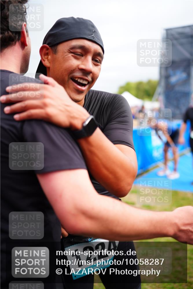 30.08.2026 - Elbe Triathlon Hamburg LAZAROV Photography http://msf.ph/oto/10058287 30.08.2026 11:26:54 Ziel 702, 1203, 1275 meine-sportfotos.de