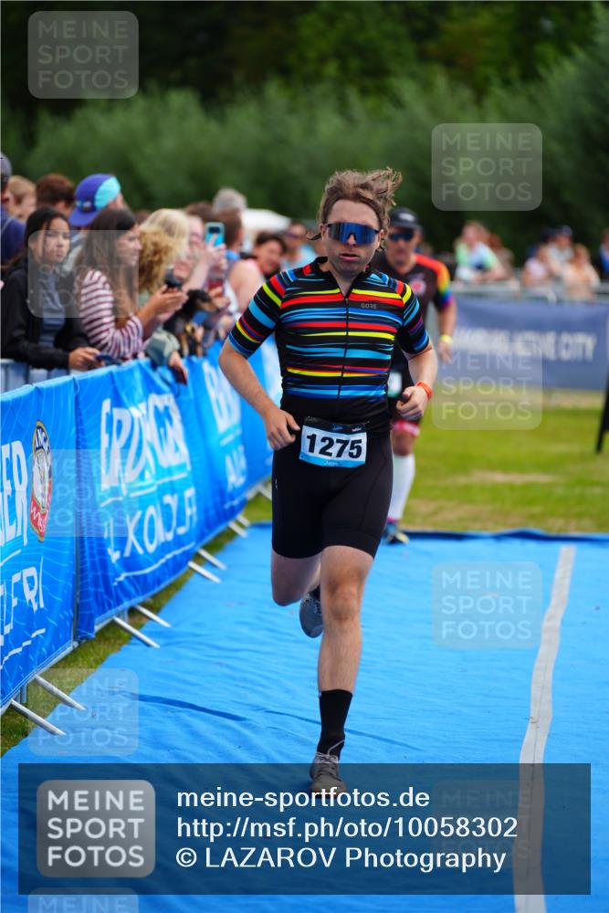 30.08.2026 - Elbe Triathlon Hamburg LAZAROV Photography http://msf.ph/oto/10058302 30.08.2026 11:27:00 Ziel 702, 1172, 1194, 1203, 1275 meine-sportfotos.de