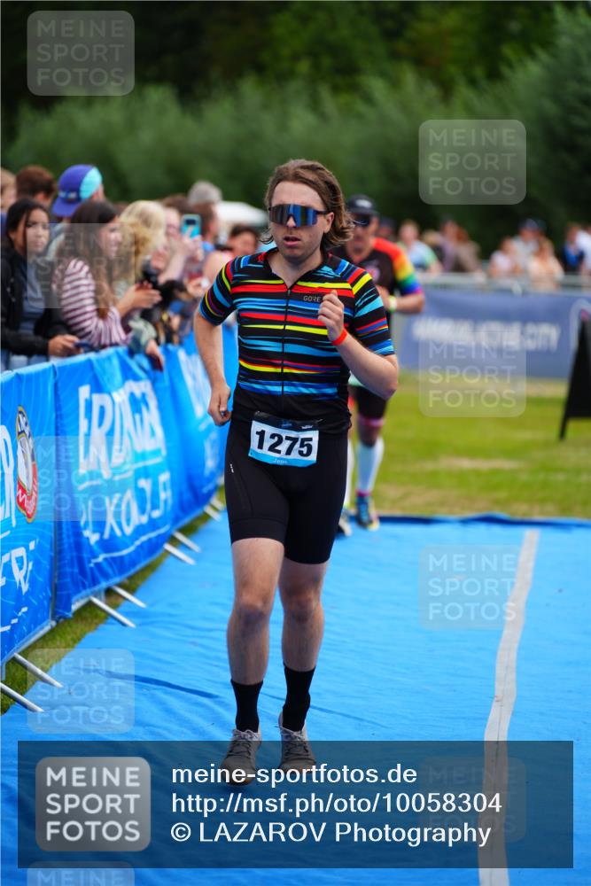 30.08.2026 - Elbe Triathlon Hamburg LAZAROV Photography http://msf.ph/oto/10058304 30.08.2026 11:27:00 Ziel 702, 1172, 1194, 1203, 1275 meine-sportfotos.de
