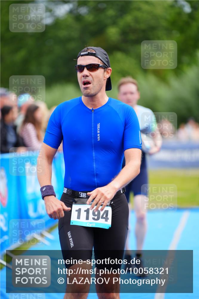 30.08.2026 - Elbe Triathlon Hamburg LAZAROV Photography http://msf.ph/oto/10058321 30.08.2026 11:27:09 Ziel 1110, 1172, 1194, 1320 meine-sportfotos.de