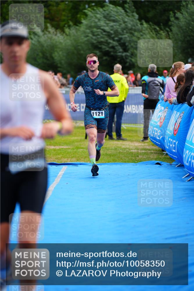30.08.2026 - Elbe Triathlon Hamburg LAZAROV Photography http://msf.ph/oto/10058350 30.08.2026 11:27:34 Ziel 672, 1121, 1134, 1178 meine-sportfotos.de