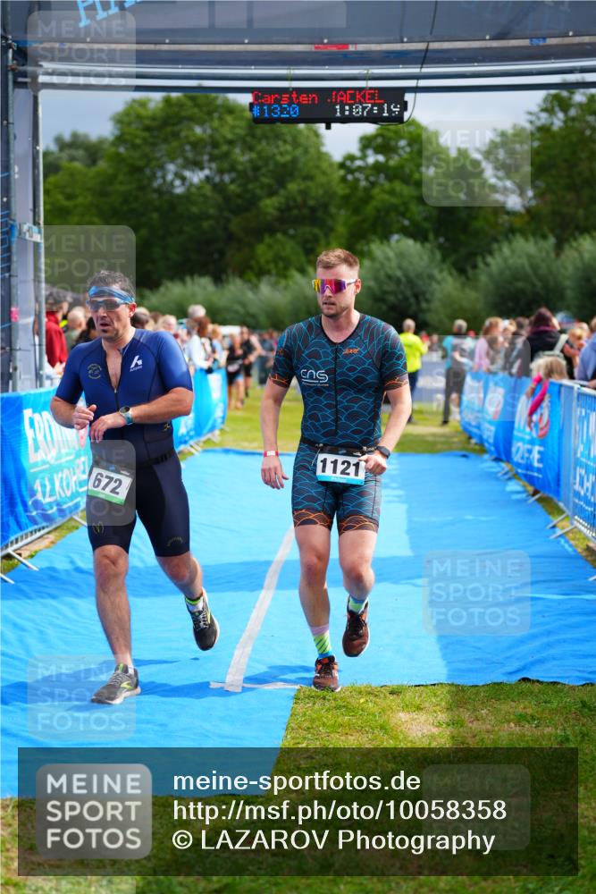 30.08.2026 - Elbe Triathlon Hamburg LAZAROV Photography http://msf.ph/oto/10058358 30.08.2026 11:27:37 Ziel 364, 672, 1074, 1121, 1134 meine-sportfotos.de