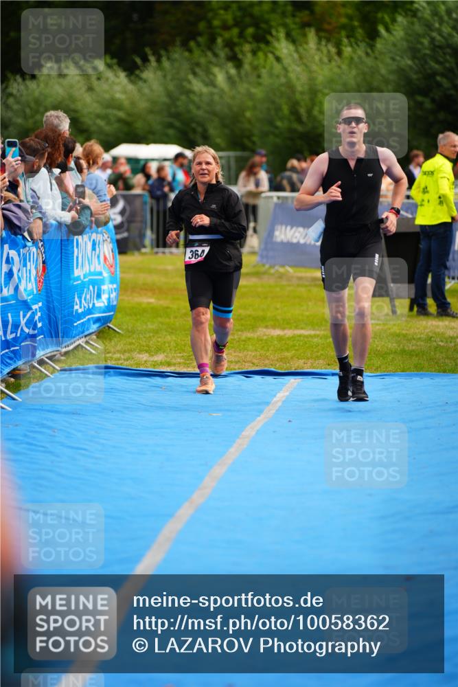 30.08.2026 - Elbe Triathlon Hamburg LAZAROV Photography http://msf.ph/oto/10058362 30.08.2026 11:27:42 Ziel 364, 1074 meine-sportfotos.de