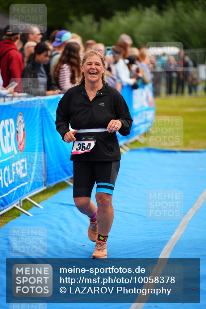 30.08.2026 - Elbe Triathlon Hamburg LAZAROV Photography http://msf.ph/oto/10058378 30.08.2026 11:27:45 Ziel 364, 1074 meine-sportfotos.de