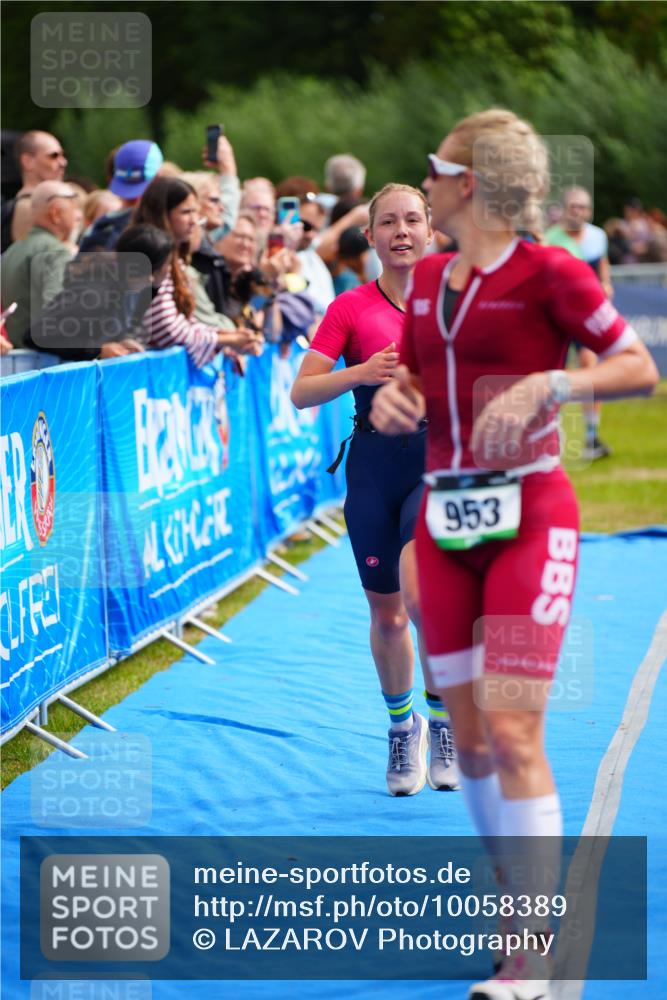 30.08.2026 - Elbe Triathlon Hamburg LAZAROV Photography http://msf.ph/oto/10058389 30.08.2026 11:27:55 Ziel 587, 874, 953, 1065, 1068, 1103 meine-sportfotos.de