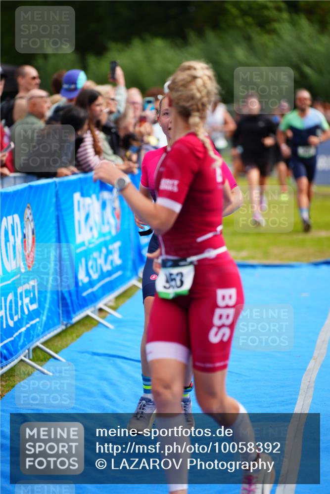 30.08.2026 - Elbe Triathlon Hamburg LAZAROV Photography http://msf.ph/oto/10058392 30.08.2026 11:27:55 Ziel 587, 874, 953, 1065, 1068, 1103 meine-sportfotos.de