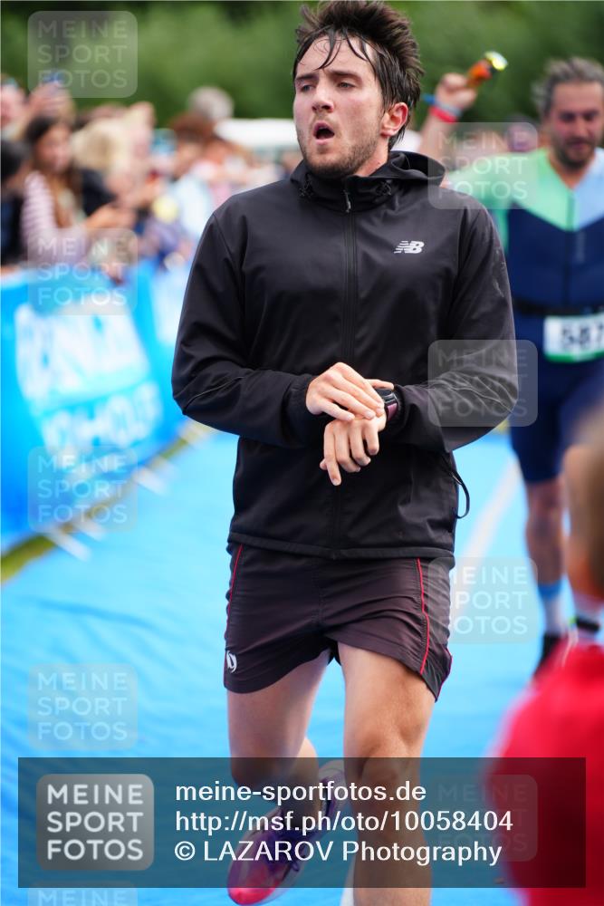 30.08.2026 - Elbe Triathlon Hamburg LAZAROV Photography http://msf.ph/oto/10058404 30.08.2026 11:28:00 Ziel 587, 754, 1065, 1068, 1103 meine-sportfotos.de