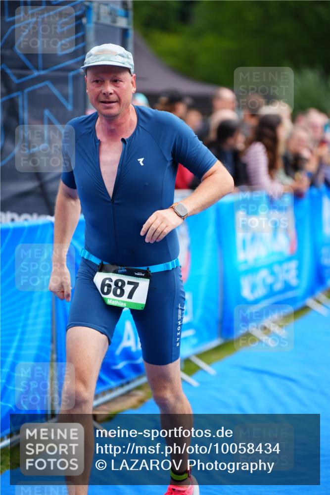 30.08.2026 - Elbe Triathlon Hamburg LAZAROV Photography http://msf.ph/oto/10058434 30.08.2026 11:28:15 Ziel 687 meine-sportfotos.de