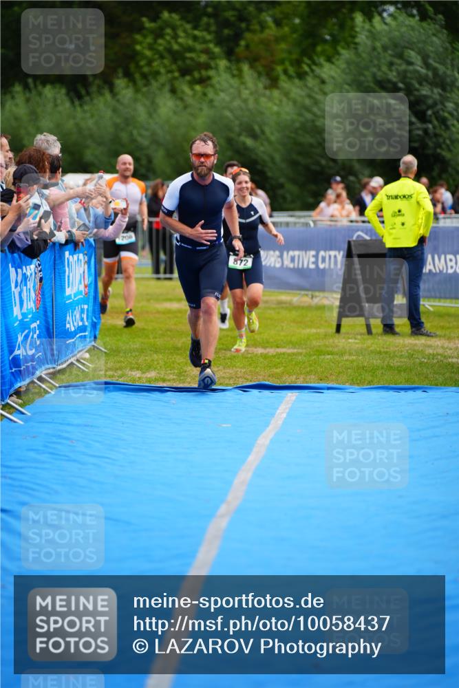 30.08.2026 - Elbe Triathlon Hamburg LAZAROV Photography http://msf.ph/oto/10058437 30.08.2026 11:28:28 Ziel 715, 872, 1206, 1233 meine-sportfotos.de