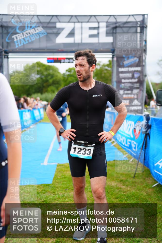 30.08.2026 - Elbe Triathlon Hamburg LAZAROV Photography http://msf.ph/oto/10058471 30.08.2026 11:28:38 Ziel 866 meine-sportfotos.de