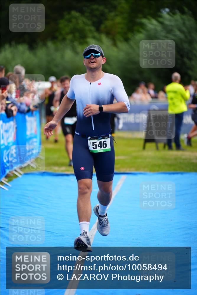 30.08.2026 - Elbe Triathlon Hamburg LAZAROV Photography http://msf.ph/oto/10058494 30.08.2026 11:28:49 Ziel 546, 763, 1115, 1191 meine-sportfotos.de