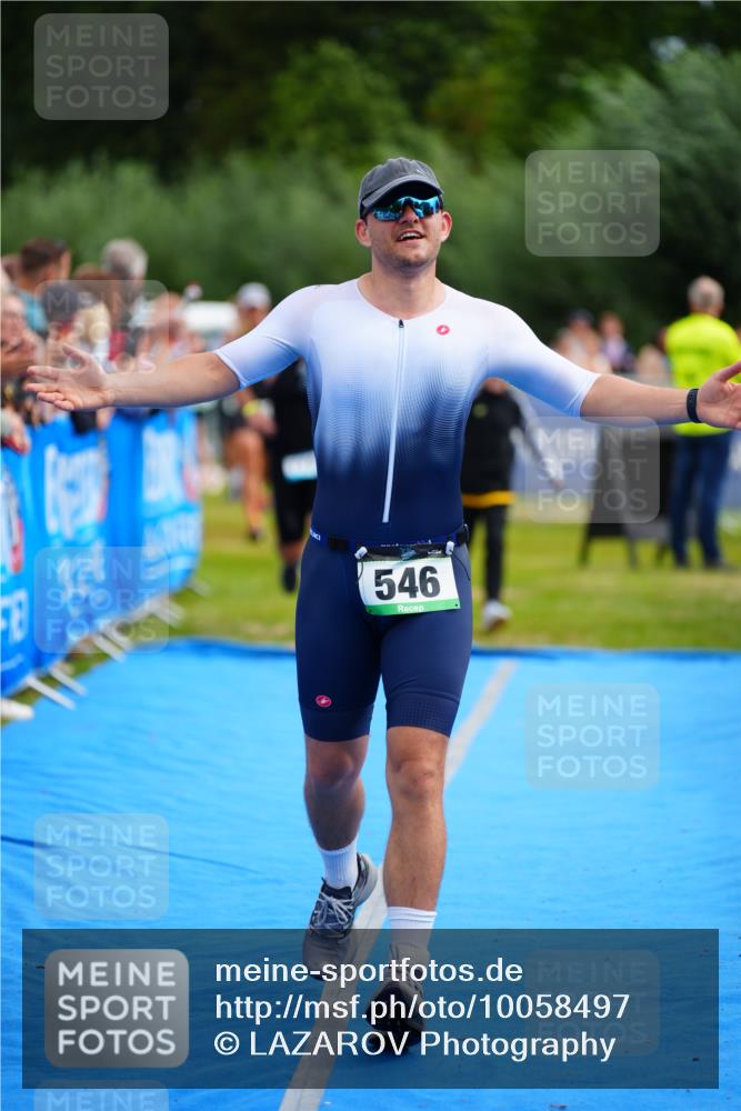 30.08.2026 - Elbe Triathlon Hamburg LAZAROV Photography http://msf.ph/oto/10058497 30.08.2026 11:28:49 Ziel 546, 763, 1115, 1191 meine-sportfotos.de