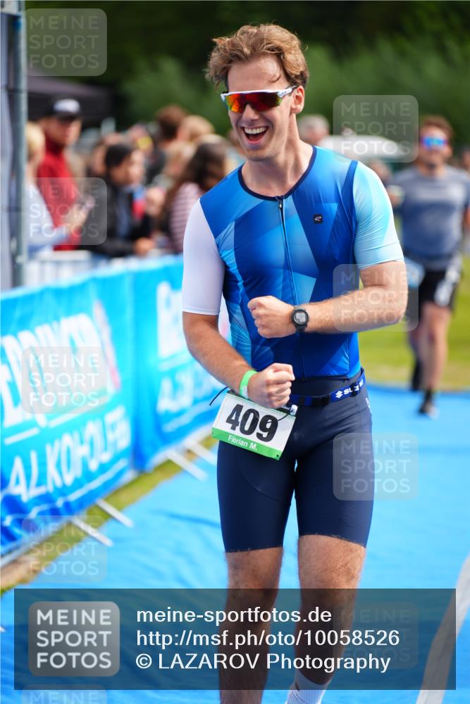 30.08.2026 - Elbe Triathlon Hamburg LAZAROV Photography http://msf.ph/oto/10058526 30.08.2026 11:29:01 Ziel 409, 967, 1033, 1151, 1229, 1322 meine-sportfotos.de