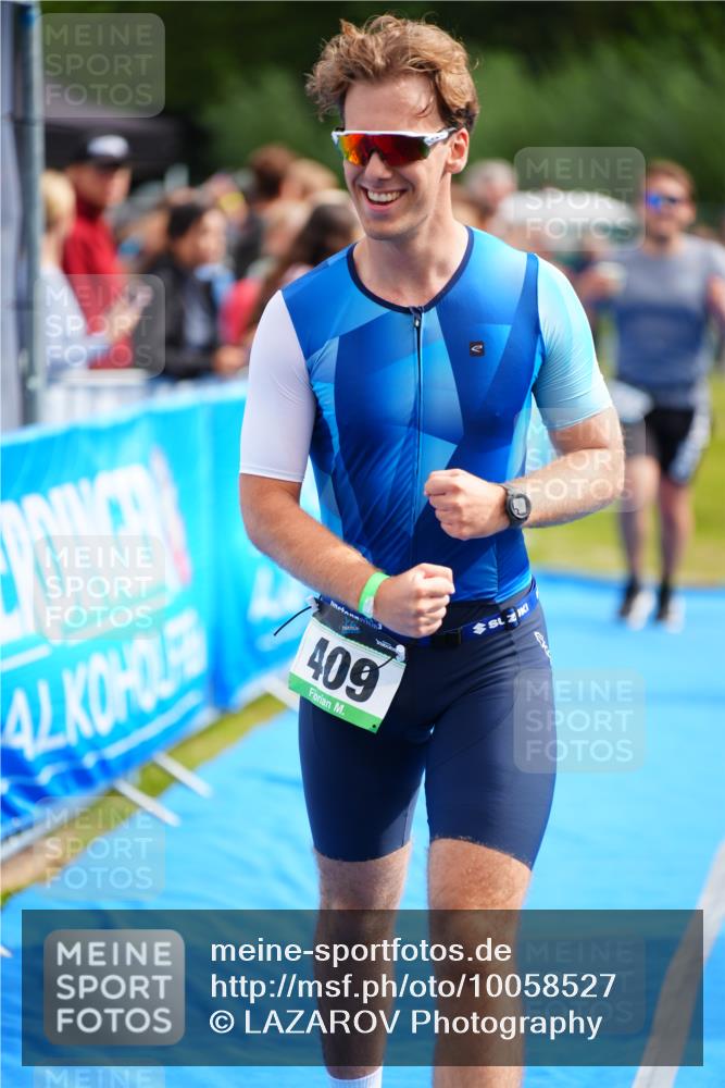 30.08.2026 - Elbe Triathlon Hamburg LAZAROV Photography http://msf.ph/oto/10058527 30.08.2026 11:29:01 Ziel 409, 967, 1033, 1151, 1229, 1322 meine-sportfotos.de