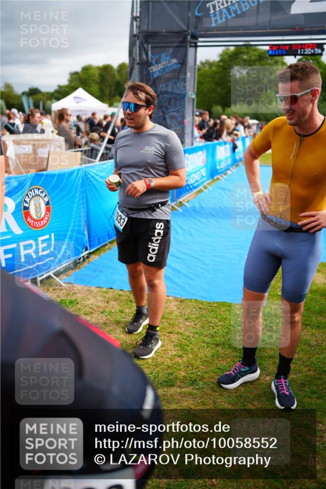 30.08.2026 - Elbe Triathlon Hamburg LAZAROV Photography http://msf.ph/oto/10058552 30.08.2026 11:29:12 Ziel 799 meine-sportfotos.de