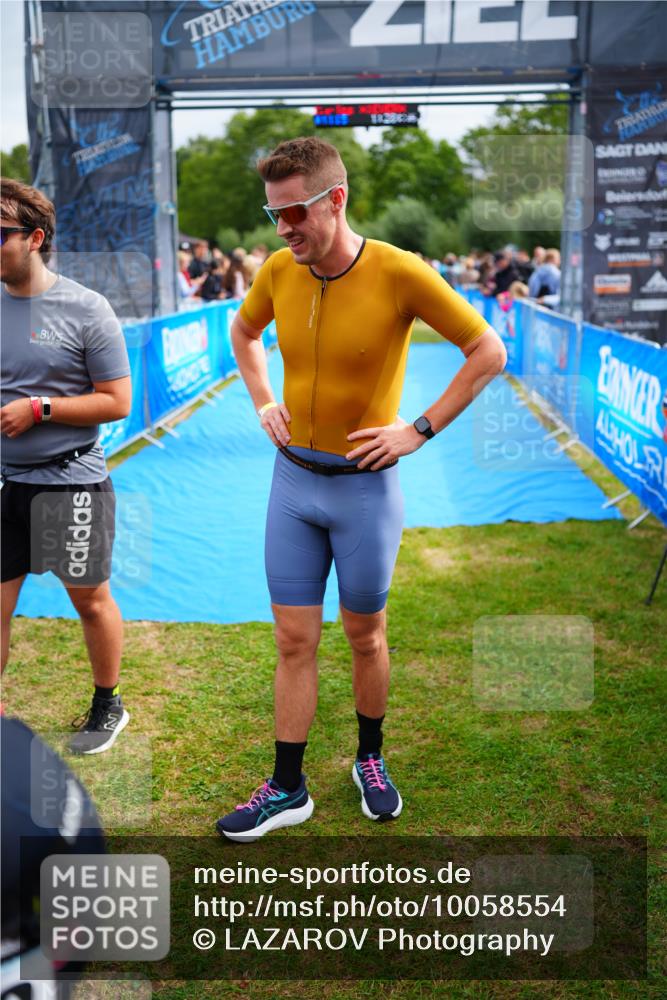 30.08.2026 - Elbe Triathlon Hamburg LAZAROV Photography http://msf.ph/oto/10058554 30.08.2026 11:29:12 Ziel 799 meine-sportfotos.de