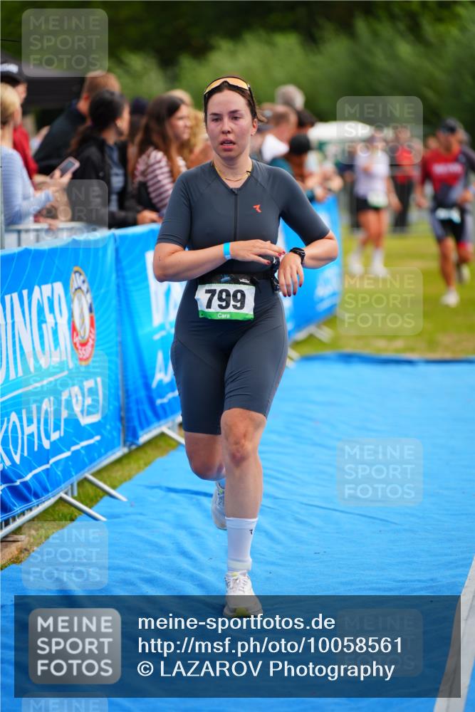30.08.2026 - Elbe Triathlon Hamburg LAZAROV Photography http://msf.ph/oto/10058561 30.08.2026 11:29:17 Ziel 799, 1280 meine-sportfotos.de