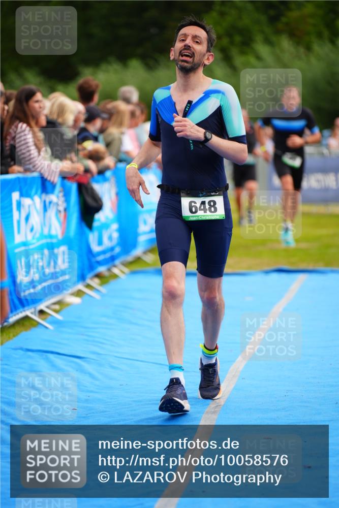 30.08.2026 - Elbe Triathlon Hamburg LAZAROV Photography http://msf.ph/oto/10058576 30.08.2026 11:29:27 Ziel 648, 749, 1078, 1183 meine-sportfotos.de
