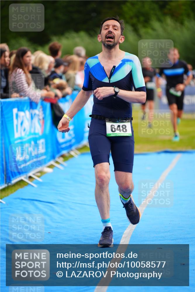 30.08.2026 - Elbe Triathlon Hamburg LAZAROV Photography http://msf.ph/oto/10058577 30.08.2026 11:29:27 Ziel 648, 749, 1078, 1183 meine-sportfotos.de