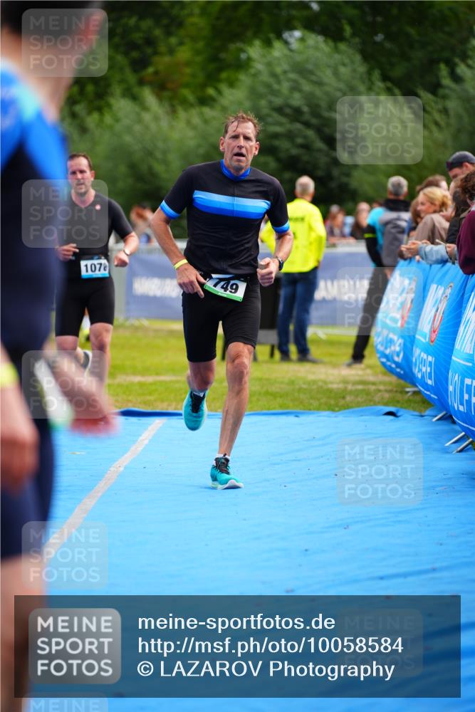 30.08.2026 - Elbe Triathlon Hamburg LAZAROV Photography http://msf.ph/oto/10058584 30.08.2026 11:29:30 Ziel 648, 749, 1078, 1183 meine-sportfotos.de
