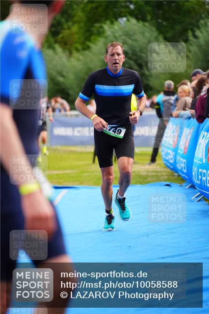 30.08.2026 - Elbe Triathlon Hamburg LAZAROV Photography http://msf.ph/oto/10058588 30.08.2026 11:29:31 Ziel 749, 1078, 1183 meine-sportfotos.de