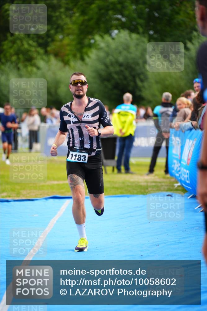 30.08.2026 - Elbe Triathlon Hamburg LAZAROV Photography http://msf.ph/oto/10058602 30.08.2026 11:29:35 Ziel 659, 749, 1078, 1183 meine-sportfotos.de