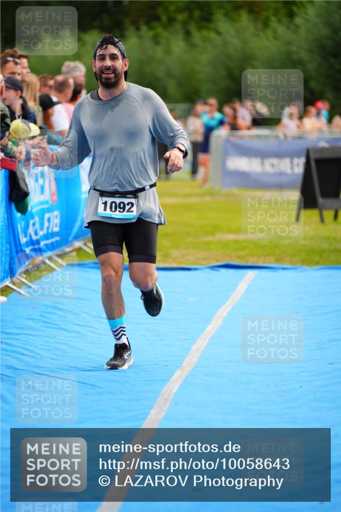 30.08.2026 - Elbe Triathlon Hamburg LAZAROV Photography http://msf.ph/oto/10058643 30.08.2026 11:29:59 Ziel 1092, 1193 meine-sportfotos.de