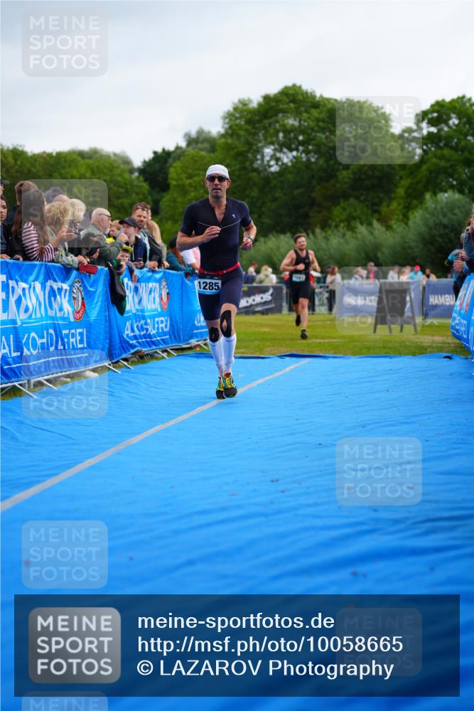 30.08.2026 - Elbe Triathlon Hamburg LAZAROV Photography http://msf.ph/oto/10058665 30.08.2026 11:30:15 Ziel 798, 1081, 1285 meine-sportfotos.de