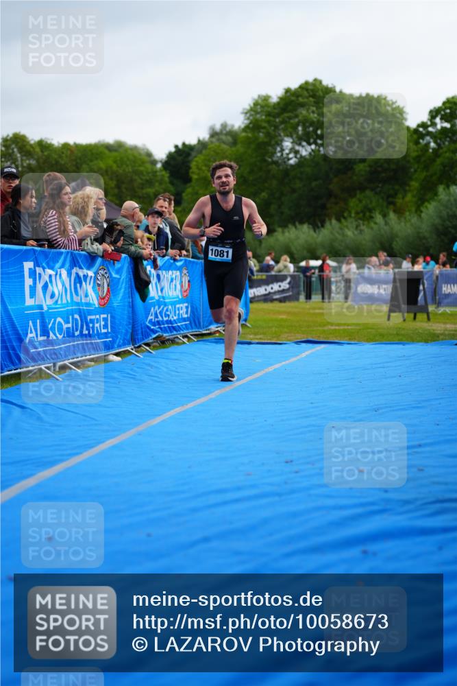 30.08.2026 - Elbe Triathlon Hamburg LAZAROV Photography http://msf.ph/oto/10058673 30.08.2026 11:30:18 Ziel 1081, 1285 meine-sportfotos.de