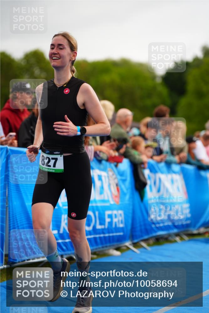 30.08.2026 - Elbe Triathlon Hamburg LAZAROV Photography http://msf.ph/oto/10058694 30.08.2026 11:30:37 Ziel 714, 827, 1012, 1150, 1152 meine-sportfotos.de