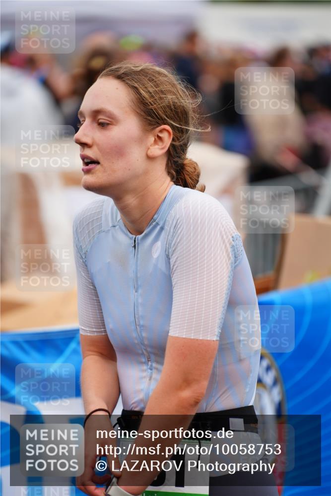 30.08.2026 - Elbe Triathlon Hamburg LAZAROV Photography http://msf.ph/oto/10058753 30.08.2026 11:31:51 Ziel 711, 881, 1308, 1348 meine-sportfotos.de