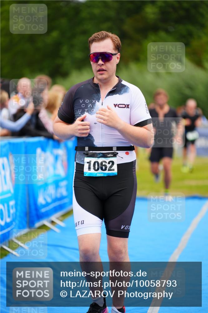30.08.2026 - Elbe Triathlon Hamburg LAZAROV Photography http://msf.ph/oto/10058793 30.08.2026 11:32:11 Ziel 716, 729, 1026, 1062, 1170 meine-sportfotos.de