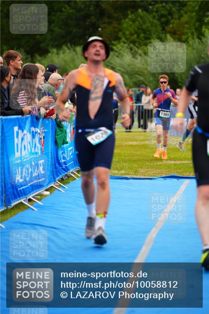 30.08.2026 - Elbe Triathlon Hamburg LAZAROV Photography http://msf.ph/oto/10058812 30.08.2026 11:32:18 Ziel 716, 729, 1026, 1369, 1438 meine-sportfotos.de