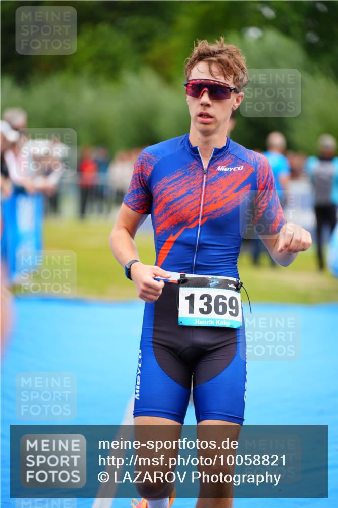 30.08.2026 - Elbe Triathlon Hamburg LAZAROV Photography http://msf.ph/oto/10058821 30.08.2026 11:32:23 Ziel 1222, 1369, 1438 meine-sportfotos.de