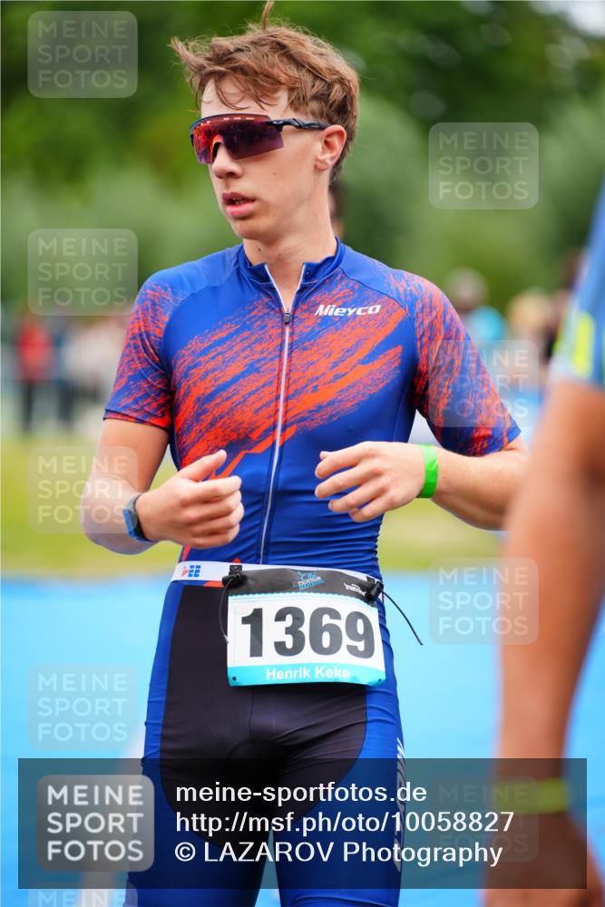 30.08.2026 - Elbe Triathlon Hamburg LAZAROV Photography http://msf.ph/oto/10058827 30.08.2026 11:32:24 Ziel 1222, 1369, 1438 meine-sportfotos.de