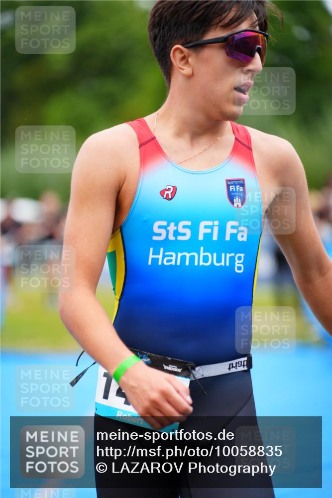 30.08.2026 - Elbe Triathlon Hamburg LAZAROV Photography http://msf.ph/oto/10058835 30.08.2026 11:32:26 Ziel 1189, 1222, 1438 meine-sportfotos.de