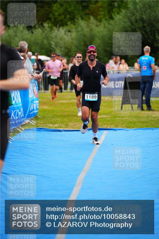 30.08.2026 - Elbe Triathlon Hamburg LAZAROV Photography http://msf.ph/oto/10058843 30.08.2026 11:32:32 Ziel 509, 690, 1086, 1189, 1222 meine-sportfotos.de