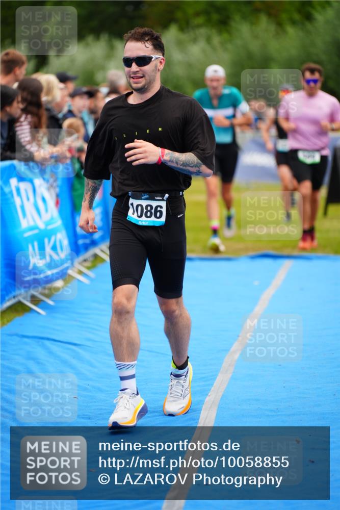 30.08.2026 - Elbe Triathlon Hamburg LAZAROV Photography http://msf.ph/oto/10058855 30.08.2026 11:32:37 Ziel 509, 690, 1051, 1086, 1189 meine-sportfotos.de