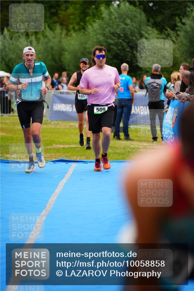 30.08.2026 - Elbe Triathlon Hamburg LAZAROV Photography http://msf.ph/oto/10058858 30.08.2026 11:32:38 Ziel 509, 604, 690, 1051, 1086 meine-sportfotos.de