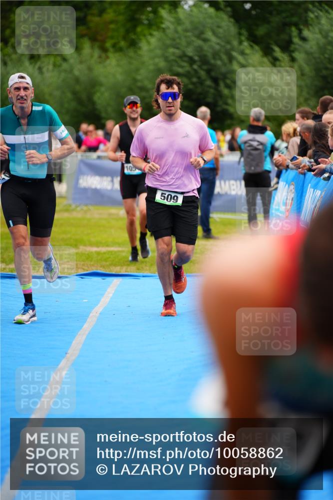 30.08.2026 - Elbe Triathlon Hamburg LAZAROV Photography http://msf.ph/oto/10058862 30.08.2026 11:32:38 Ziel 509, 604, 690, 1051, 1086 meine-sportfotos.de